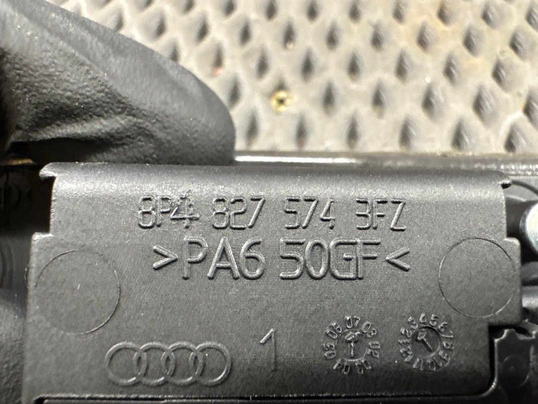 Кнопка открывания багажника, 3930 рублей, Красноярск