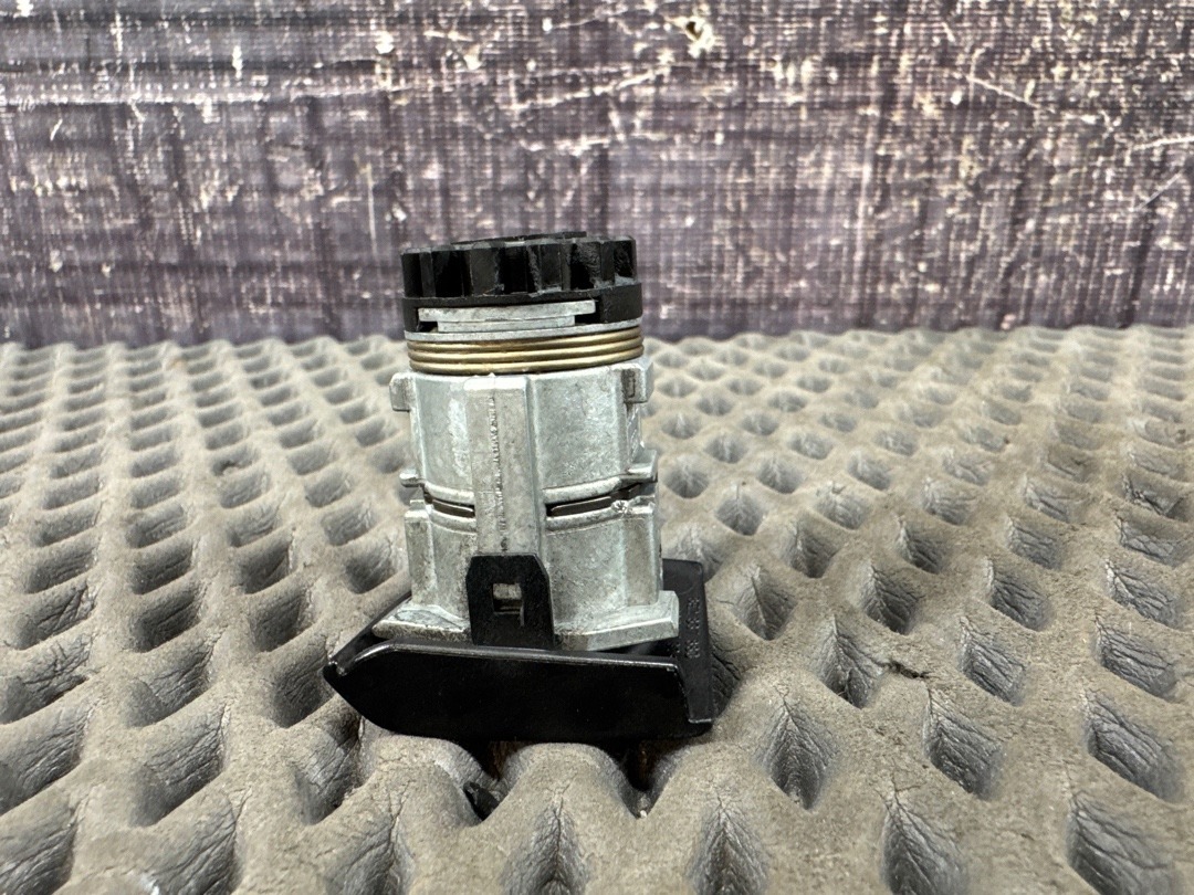 Личинка замка двери, 1630 рублей, Красноярск