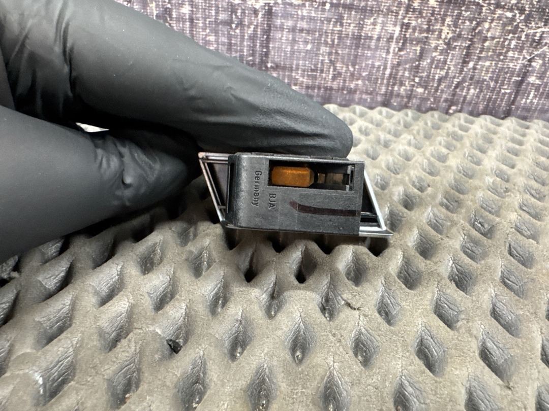 Кнопка центрального замка, 620 рублей, Красноярск