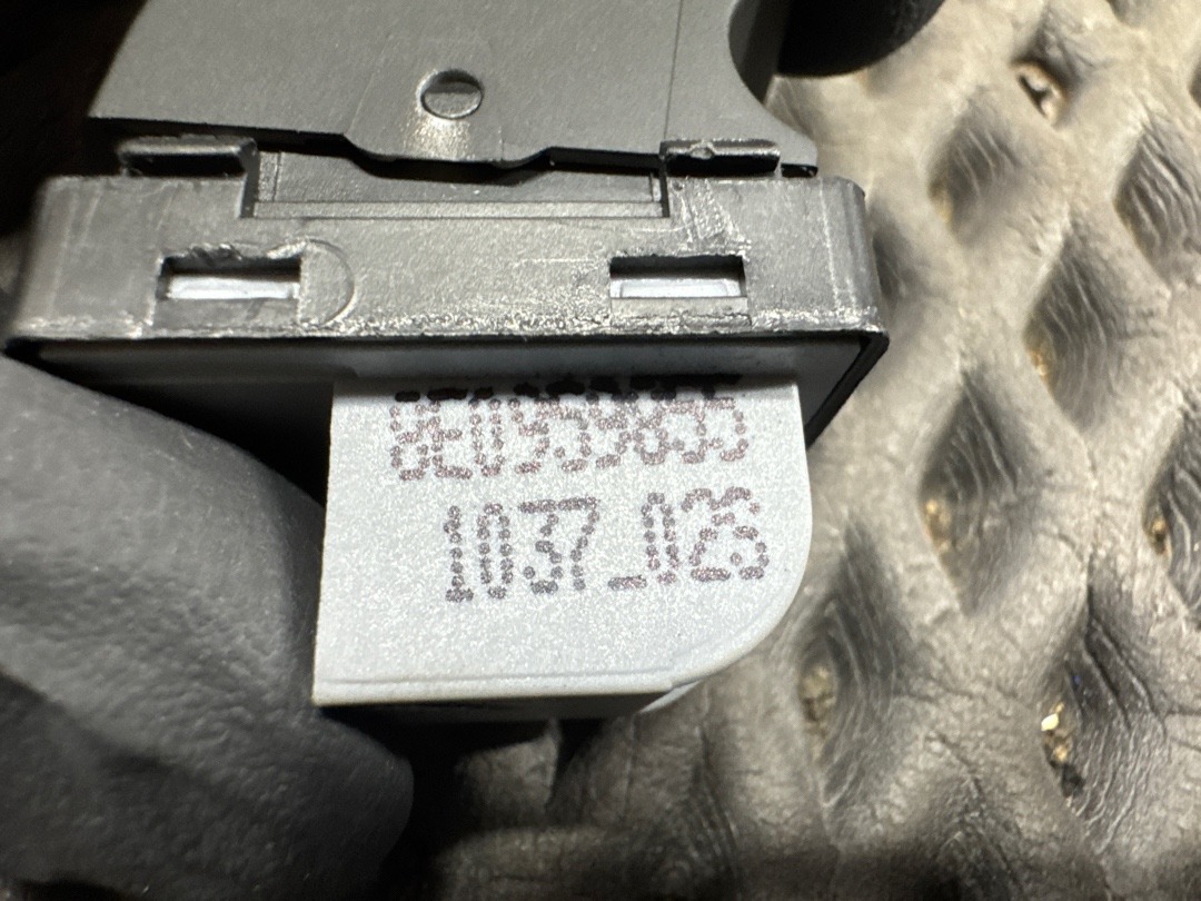 Кнопка стеклоподъемника, 570 рублей, Красноярск