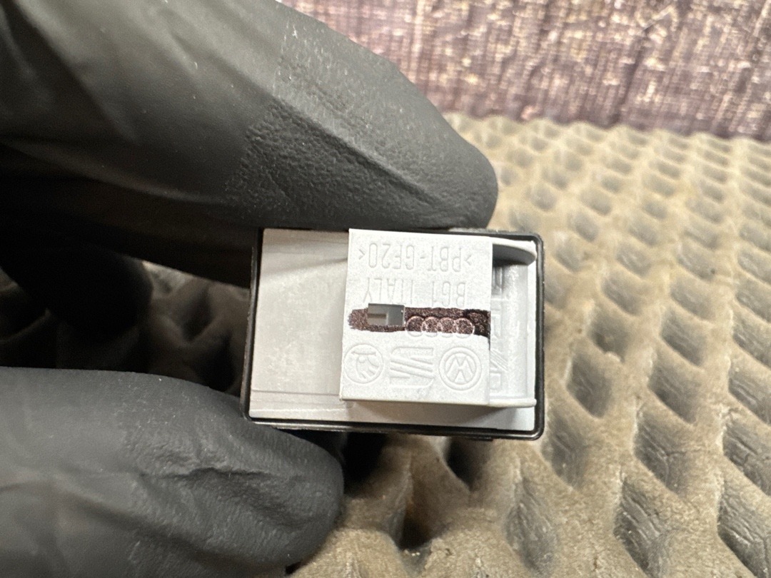 Кнопка стеклоподъемника, 570 рублей, Красноярск