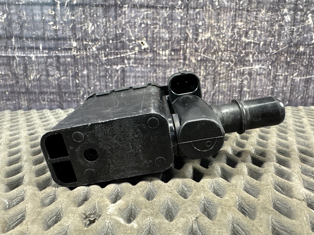 Клапан вентиляции топливного бака, 3610 рублей, Красноярск