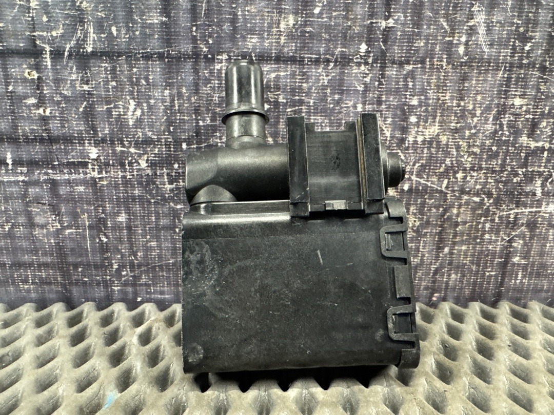 Клапан вентиляции топливного бака, 3610 рублей, Красноярск