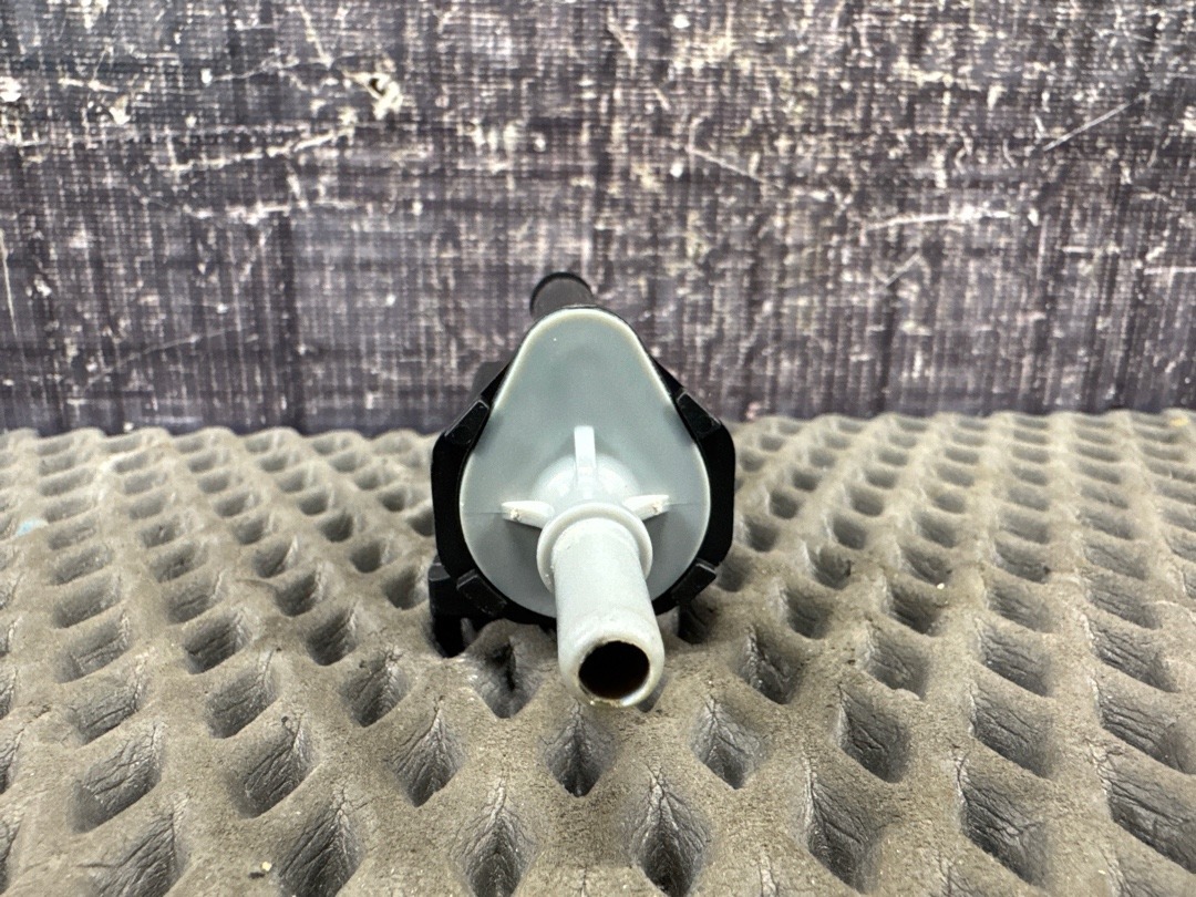 Клапан вентиляции топливного бака, 3920 рублей, Красноярск