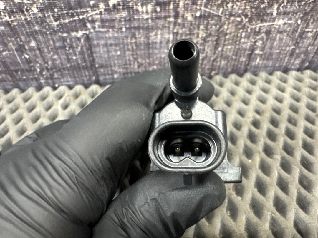 Клапан вентиляции топливного бака, 3920 рублей, Красноярск