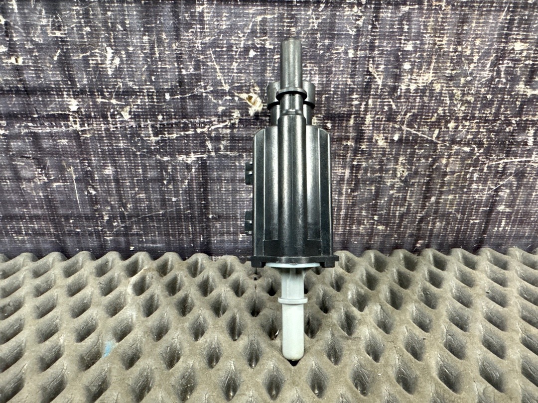 Клапан вентиляции топливного бака, 3920 рублей, Красноярск