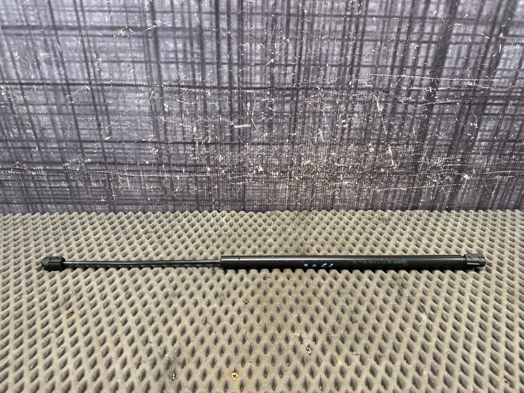 Амортизатор багажника, 2110 рублей, Красноярск