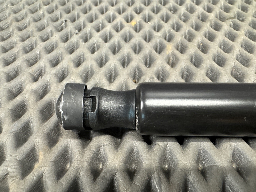 Амортизатор багажника, 2840 рублей, Красноярск