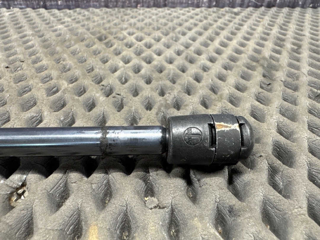 Амортизатор багажника, 2840 рублей, Красноярск