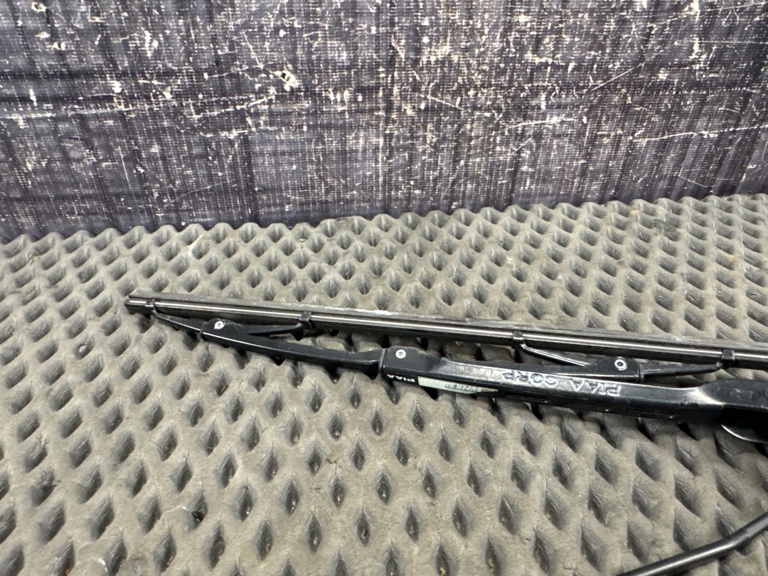 Дворник, 1330 рублей, Красноярск