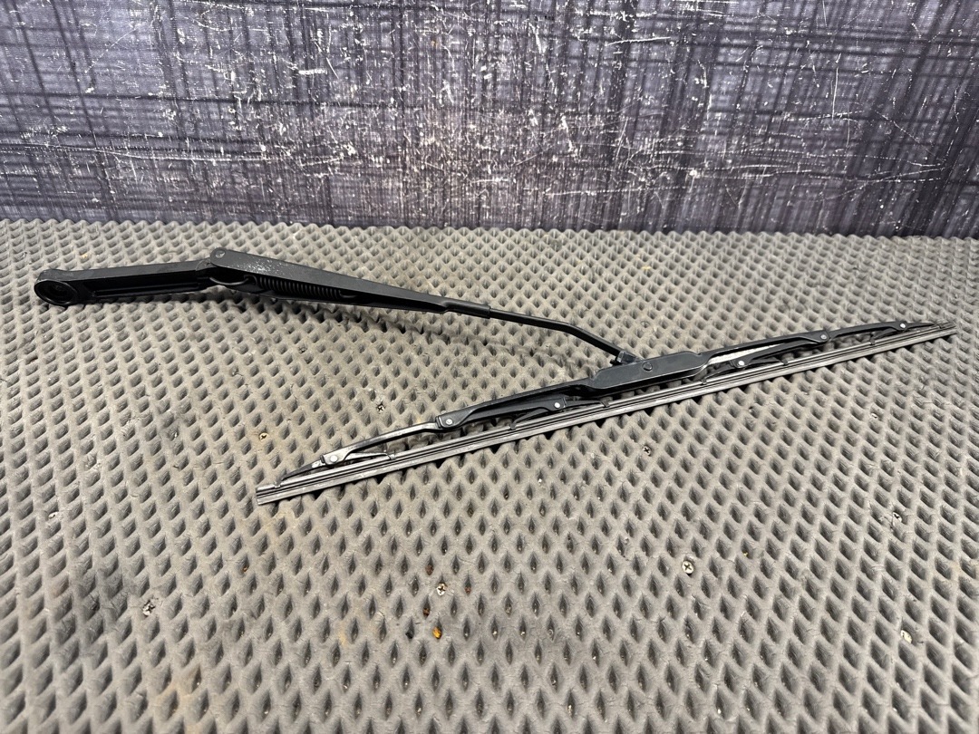 Дворник, 1330 рублей, Красноярск