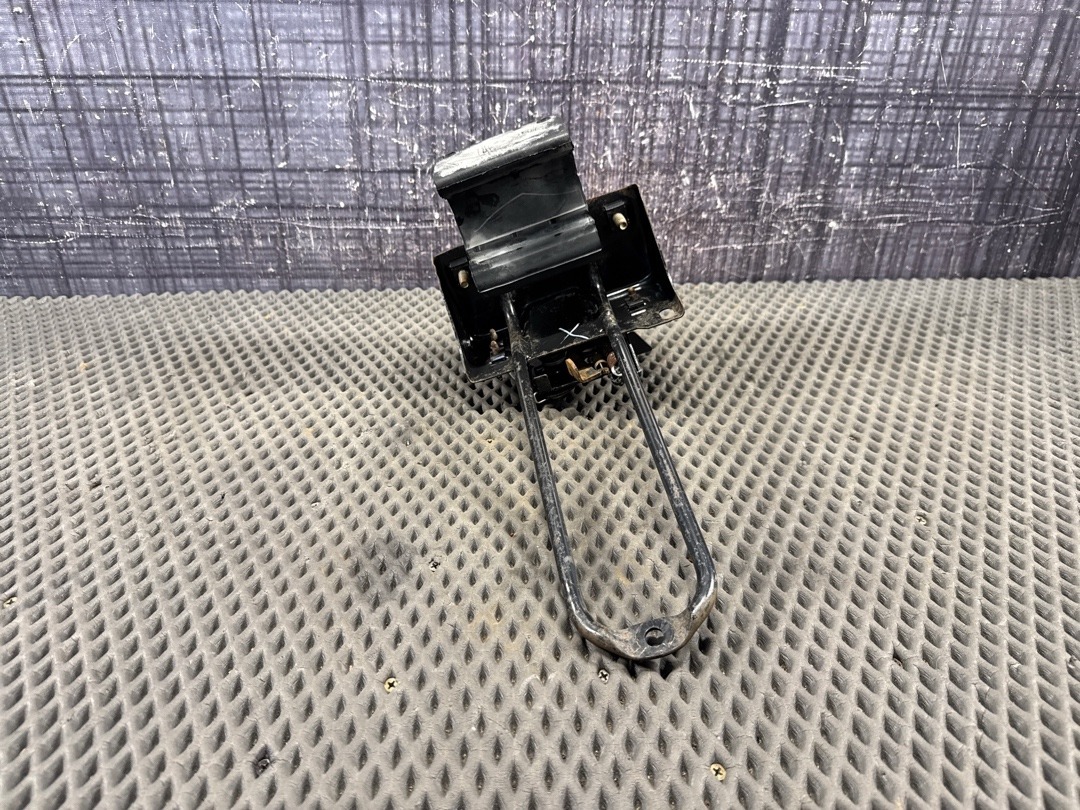 Замок капота, 1820 рублей, Красноярск