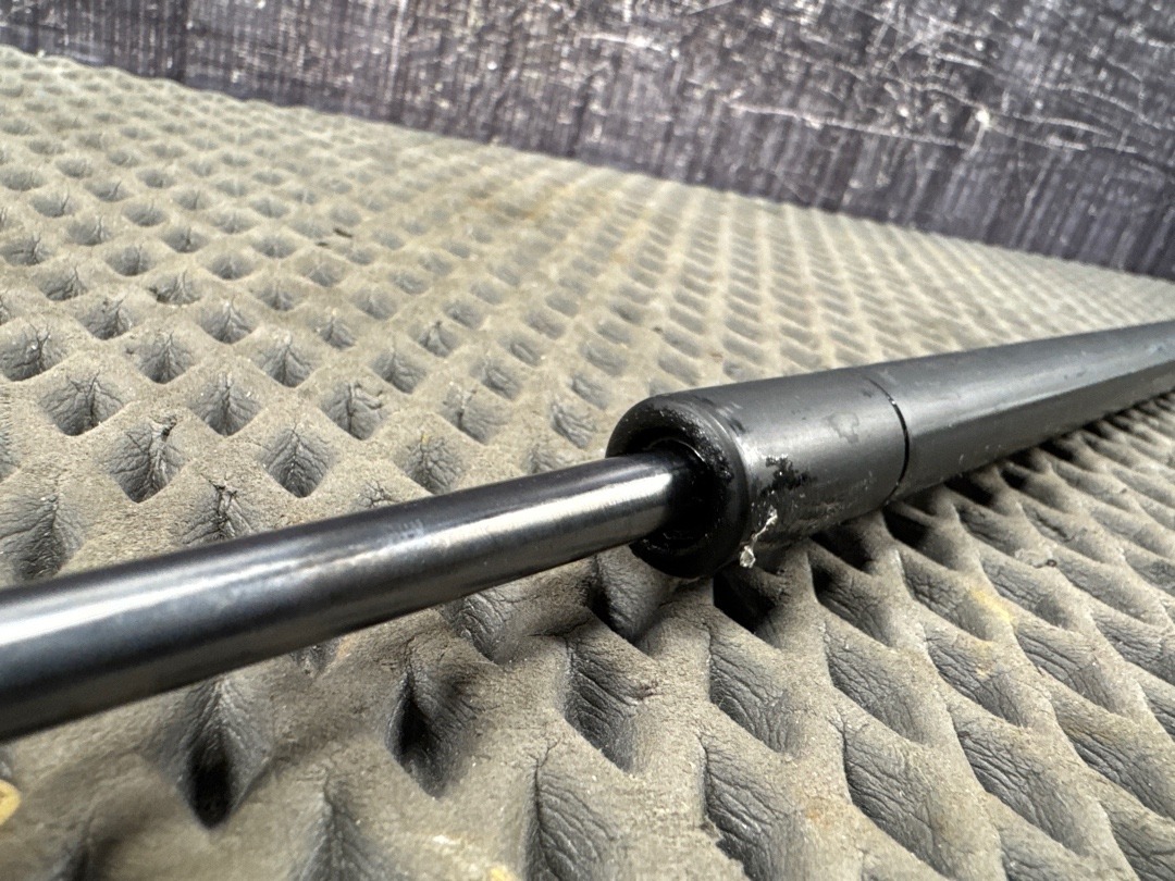 Амортизатор капота, 910 рублей, Красноярск