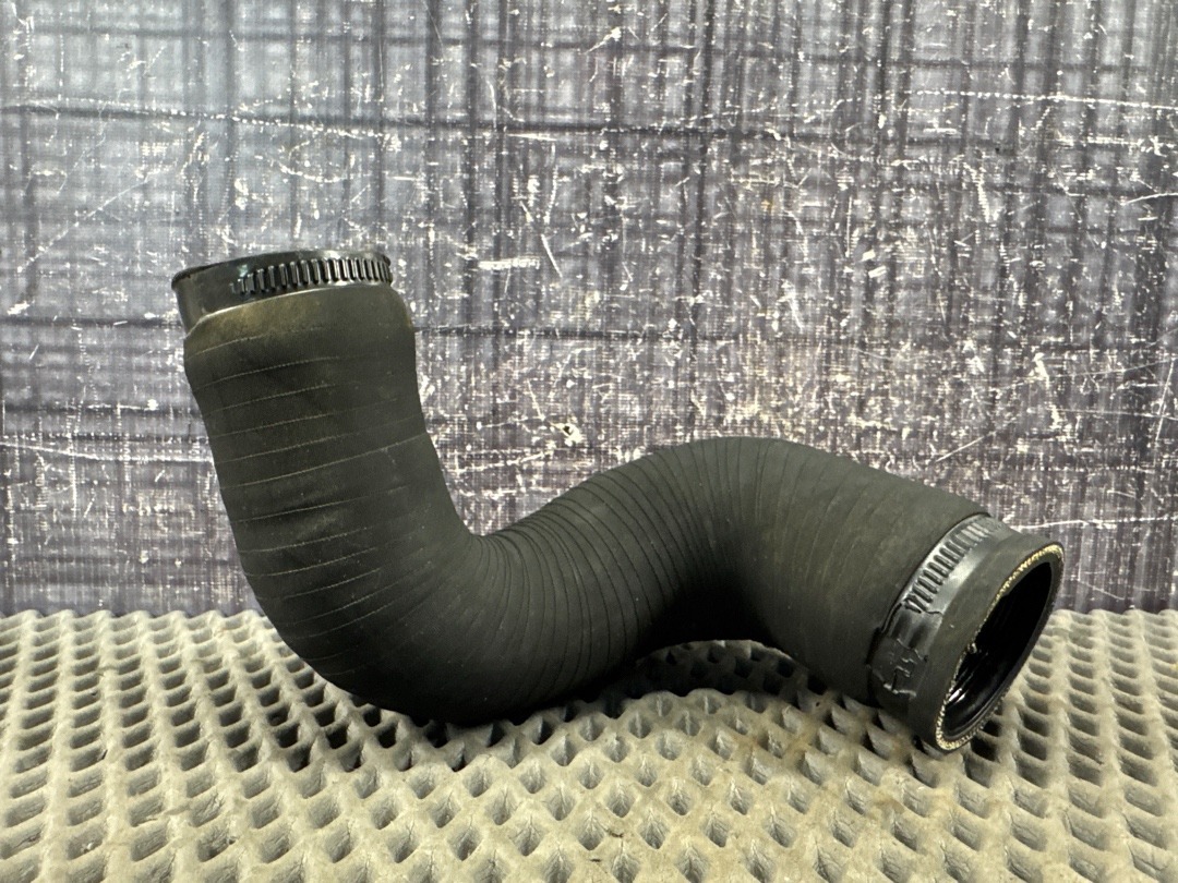 Патрубок интеркуллера, 830 рублей, Красноярск