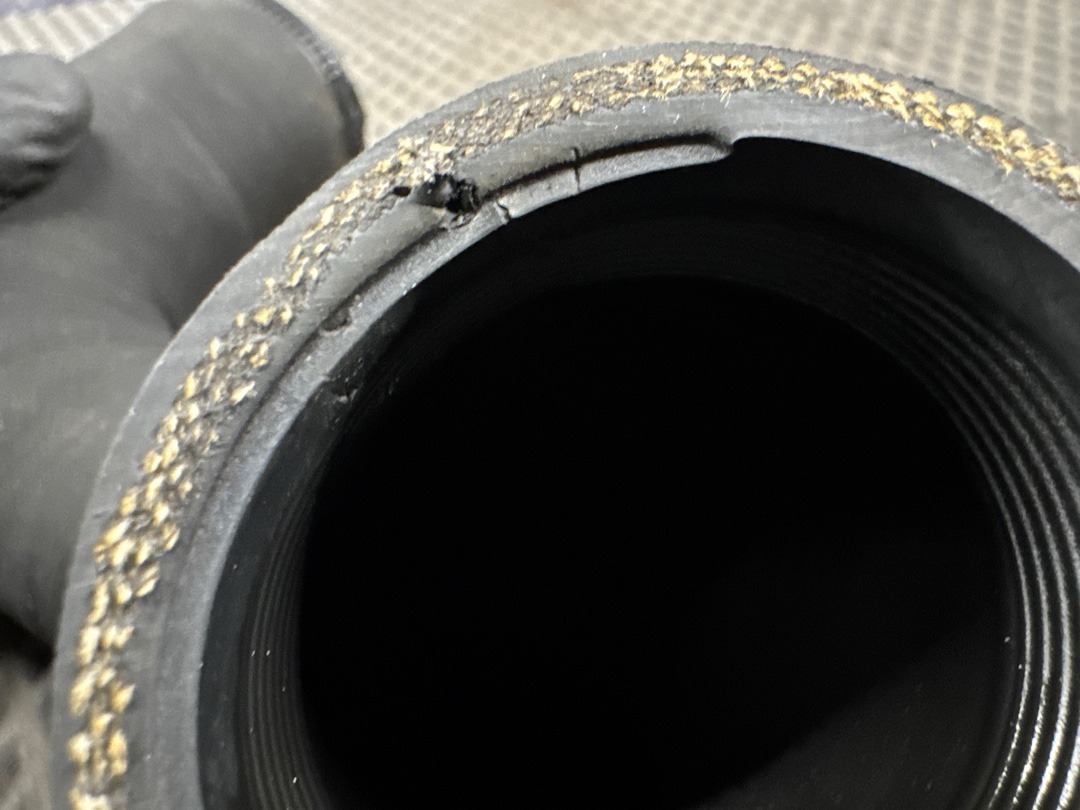 Патрубок интеркуллера, 830 рублей, Красноярск