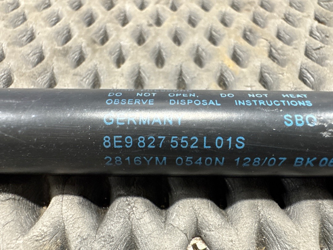 Амортизатор багажника, 650 рублей, Красноярск