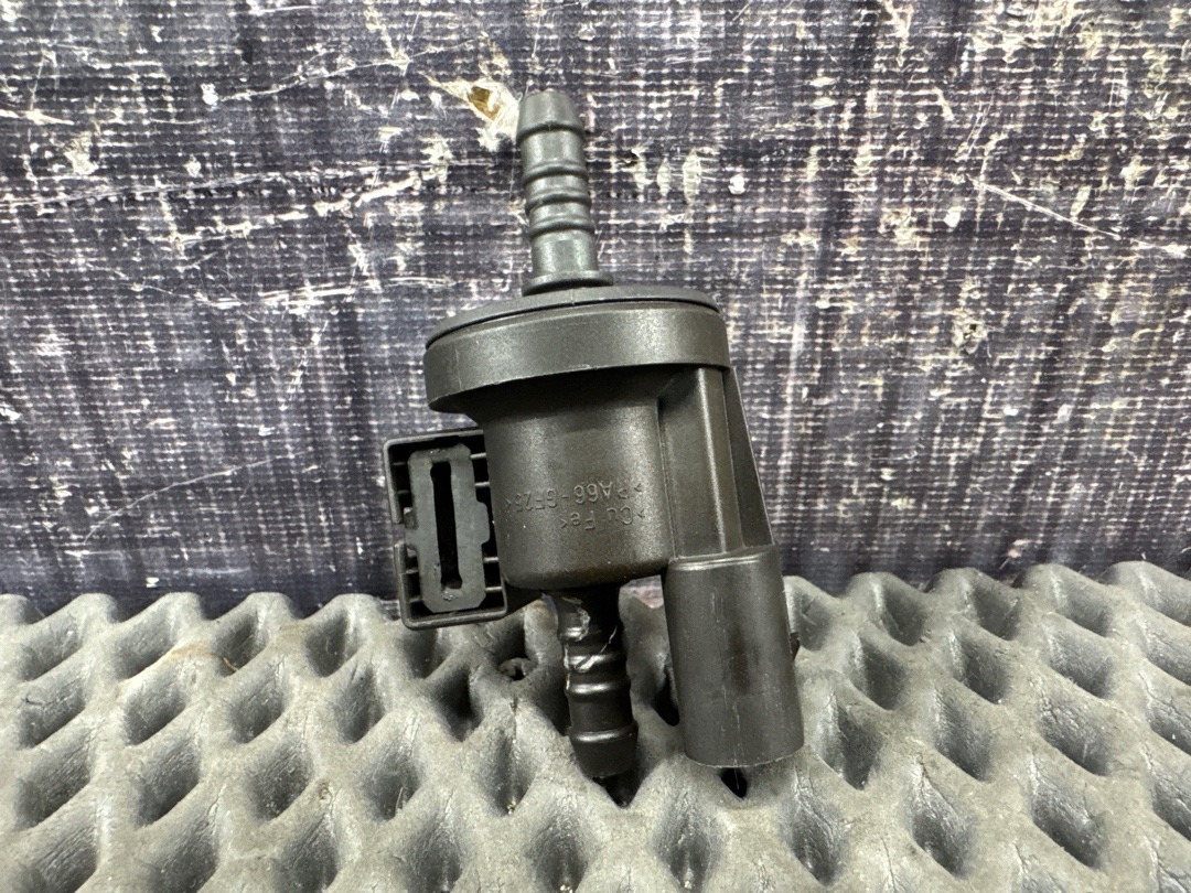 Клапан вентиляции топливного бака, 1520 рублей, Красноярск