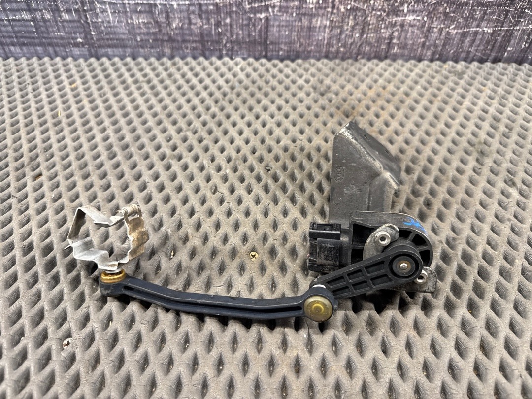 Датчик уровня подвески, 4360 рублей, Красноярск