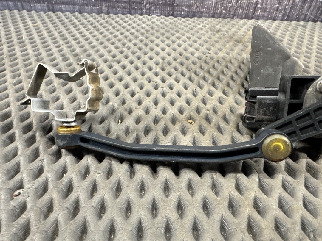 Датчик уровня подвески, 4360 рублей, Красноярск