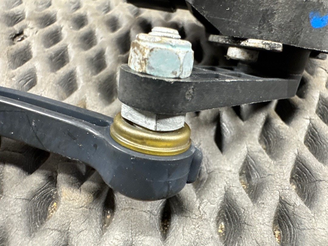 Датчик уровня подвески, 4360 рублей, Красноярск