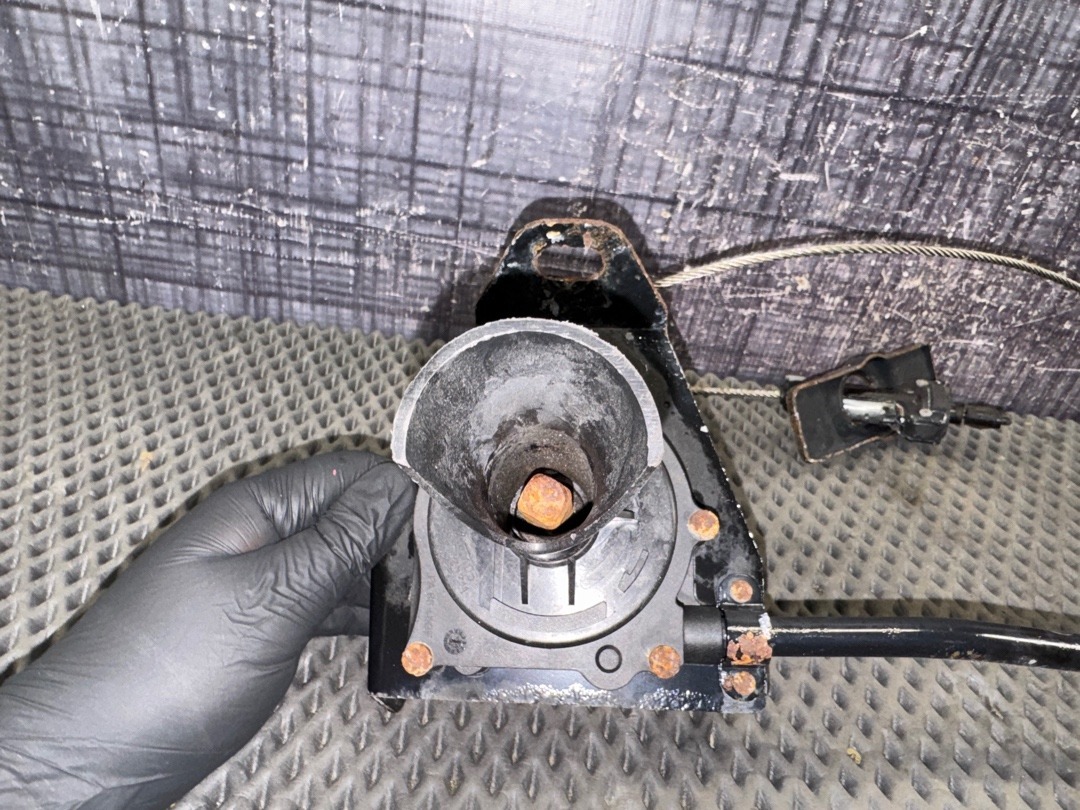 Крепление запасного колеса, 16420 рублей, Красноярск