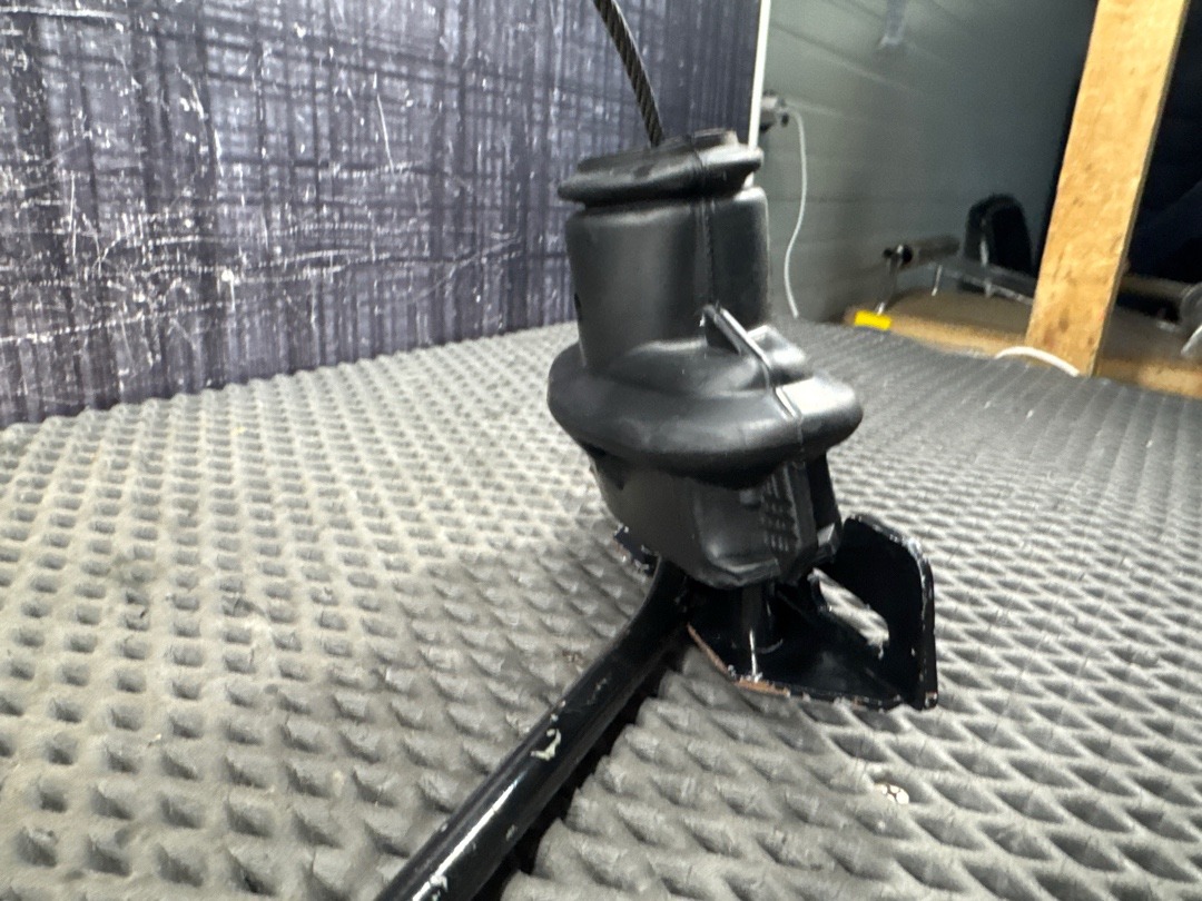 Крепление запасного колеса, 16420 рублей, Красноярск