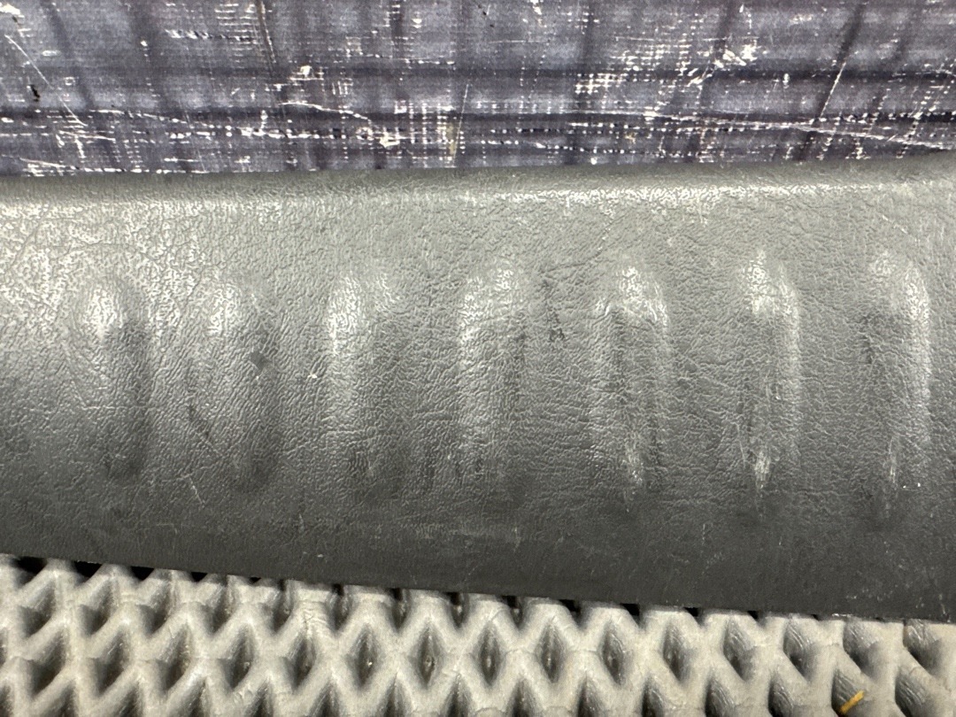 Пластик багажника, 1710 рублей, Красноярск