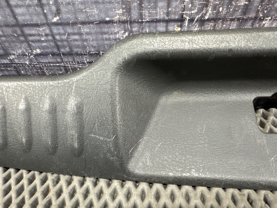 Пластик багажника, 1710 рублей, Красноярск