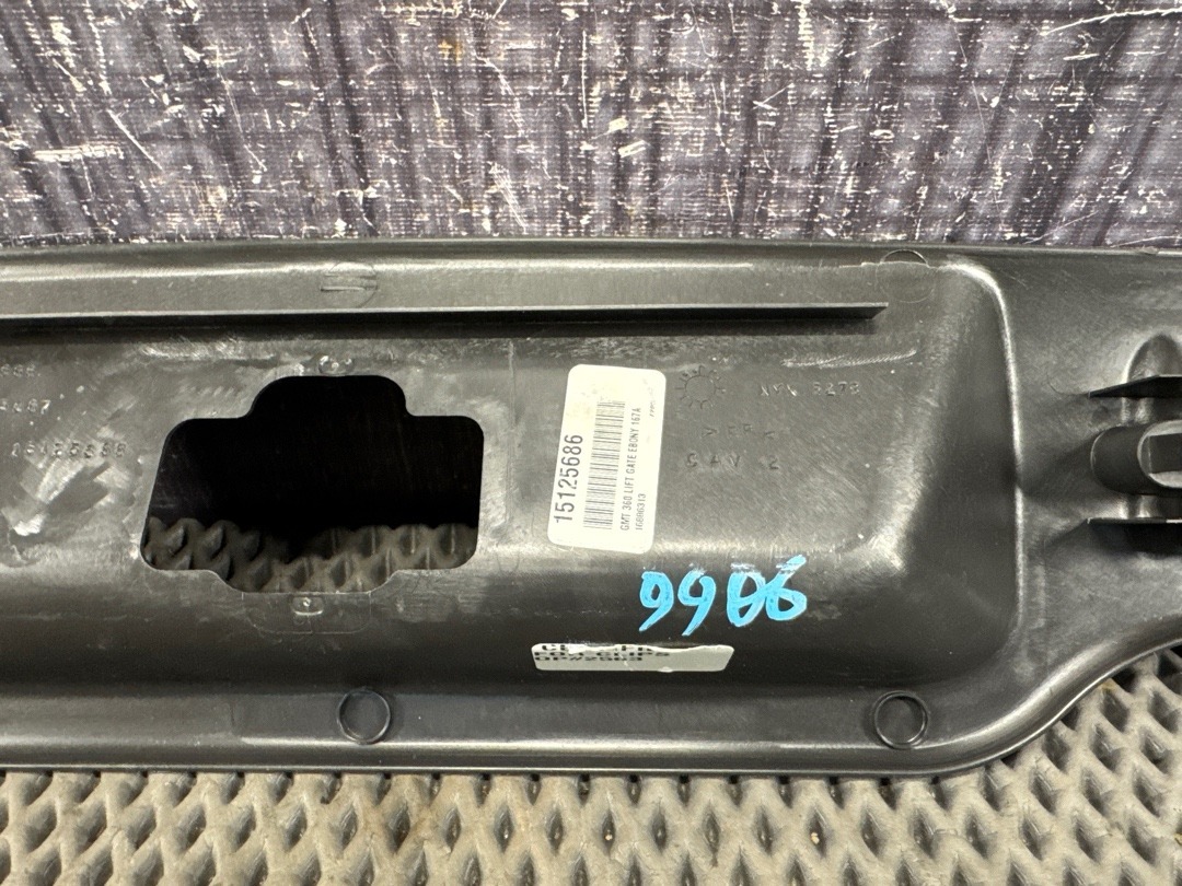 Пластик багажника, 1710 рублей, Красноярск