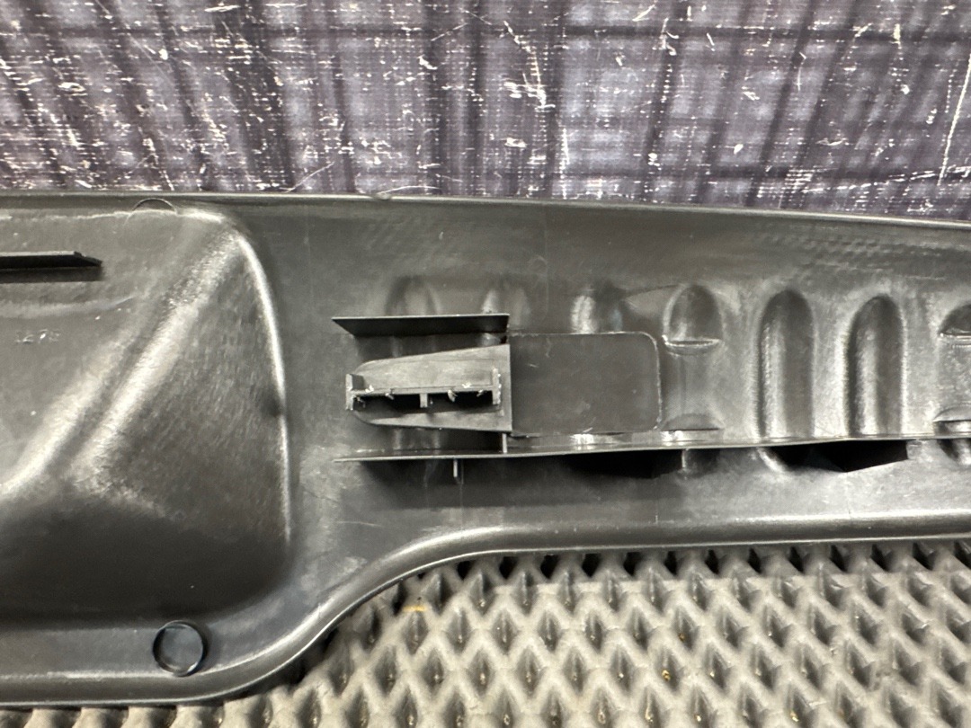 Пластик багажника, 1710 рублей, Красноярск