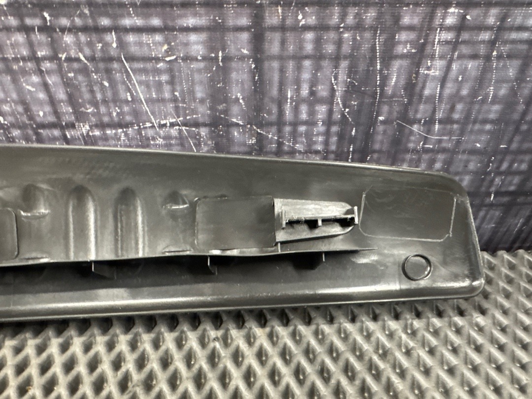 Пластик багажника, 1710 рублей, Красноярск