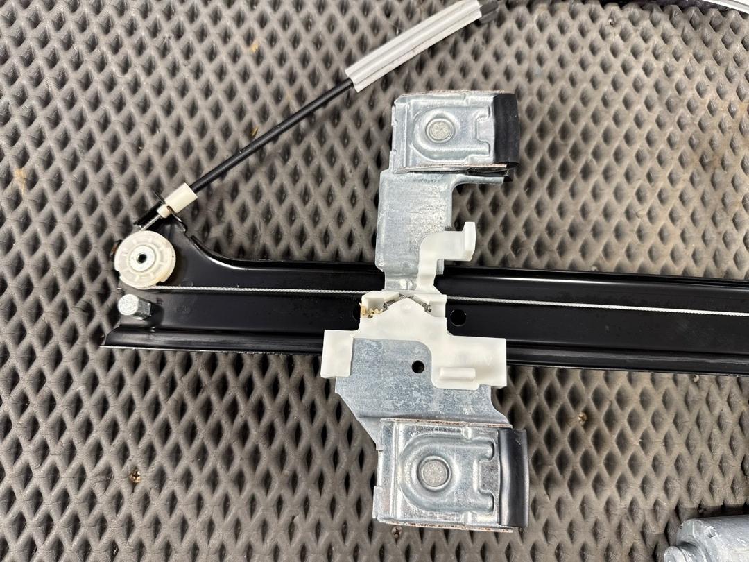 Стеклоподъемник, 3640 рублей, Красноярск