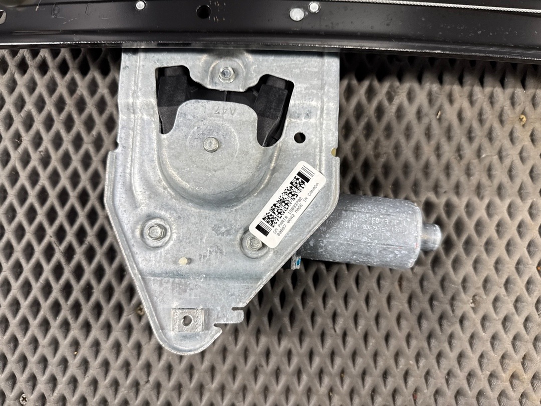 Стеклоподъемник, 3640 рублей, Красноярск