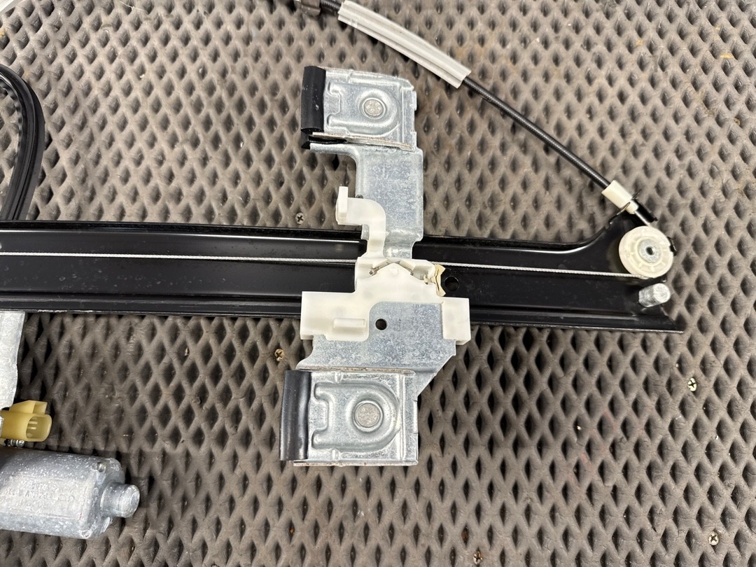 Стеклоподъемник, 3640 рублей, Красноярск