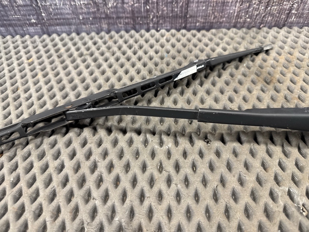 Дворник, 1330 рублей, Красноярск