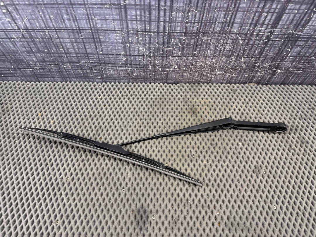 Дворник, 1330 рублей, Красноярск