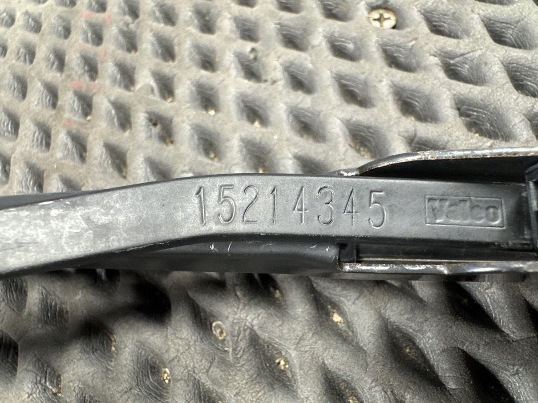 Дворник, 1330 рублей, Красноярск