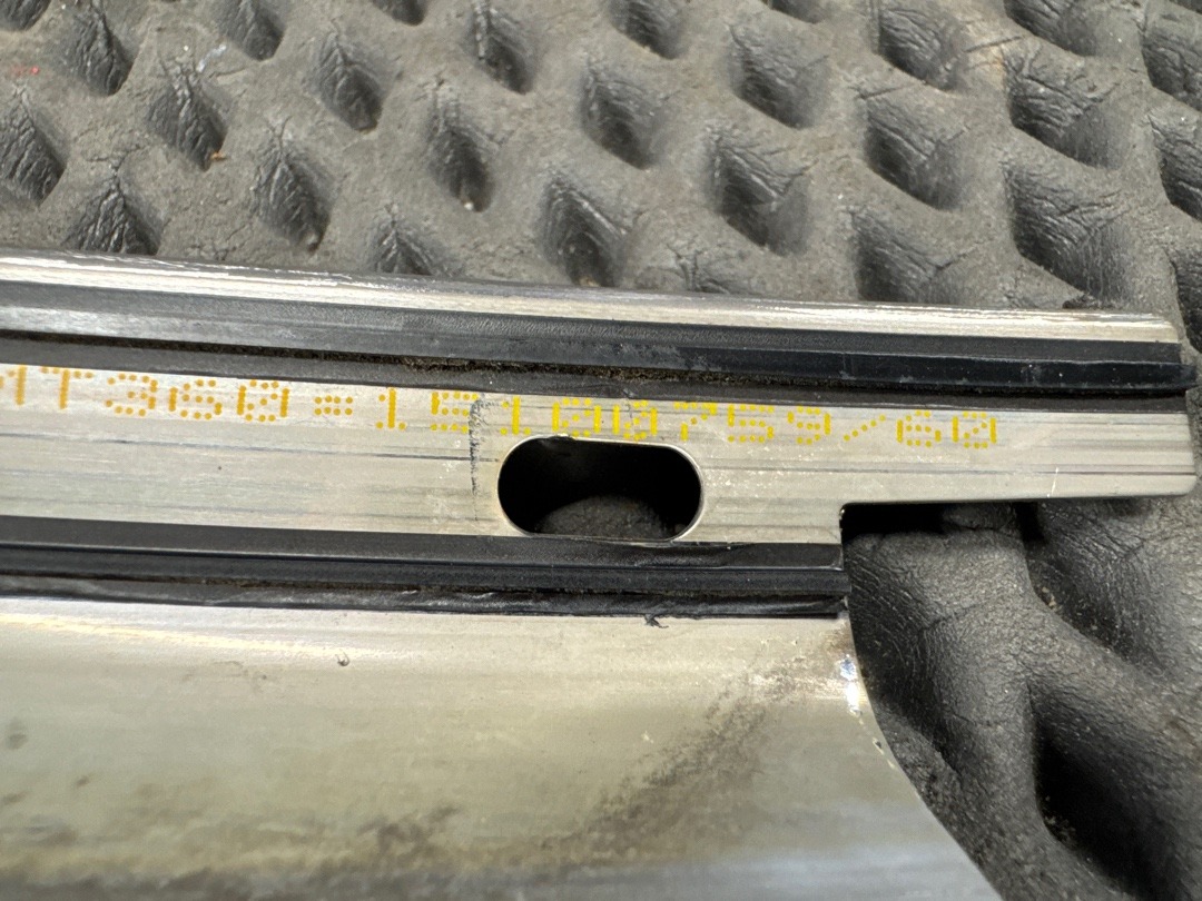 Молдинг лобового стекла, 1320 рублей, Красноярск