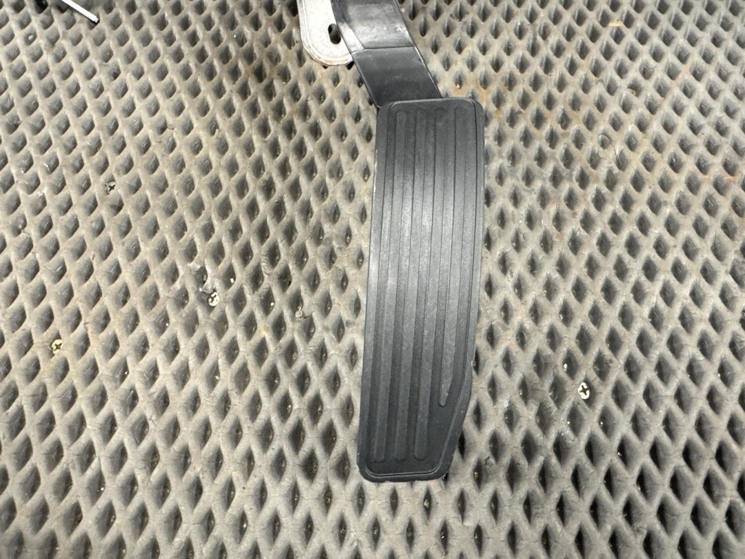 Педаль газа, 5930 рублей, Красноярск