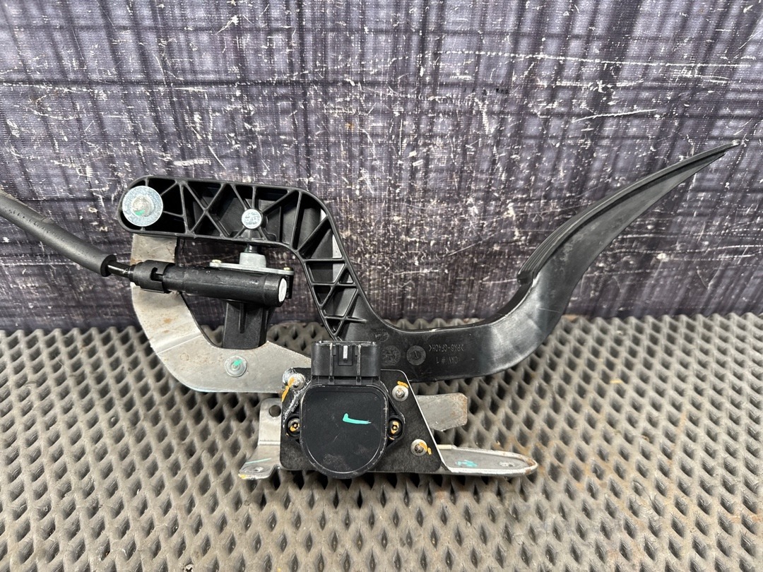 Педаль газа, 5930 рублей, Красноярск