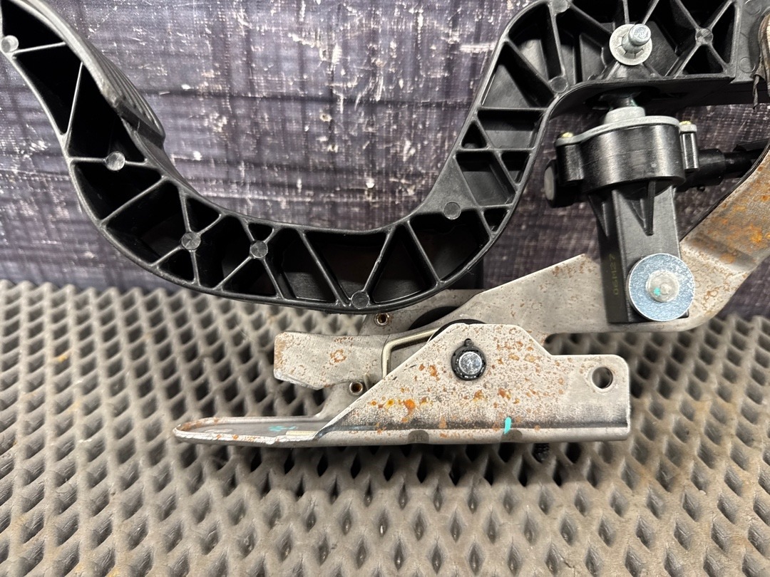 Педаль газа, 5930 рублей, Красноярск