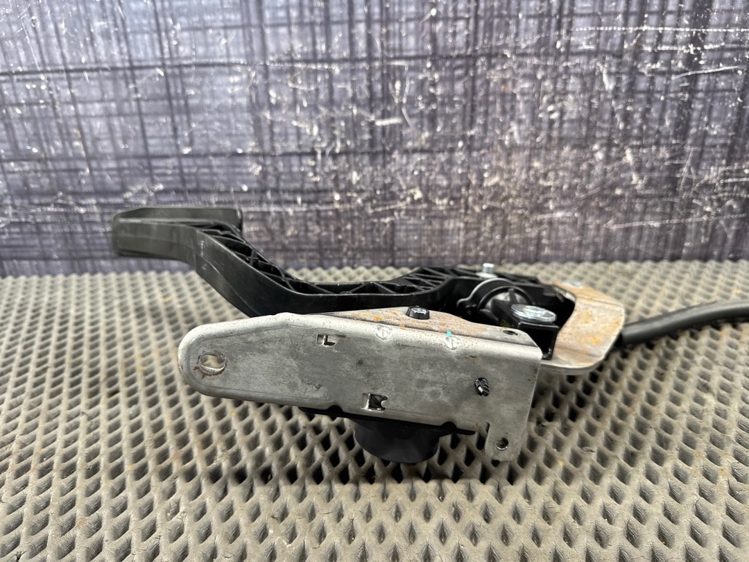 Педаль газа, 5930 рублей, Красноярск