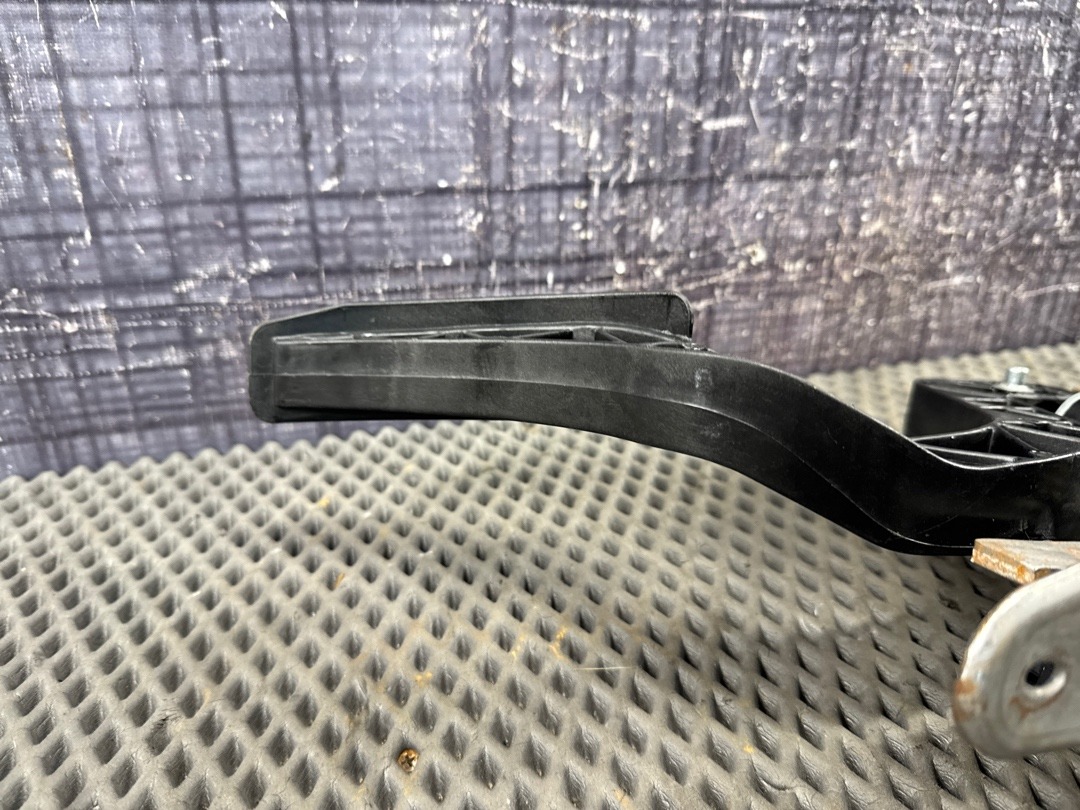 Педаль газа, 5930 рублей, Красноярск