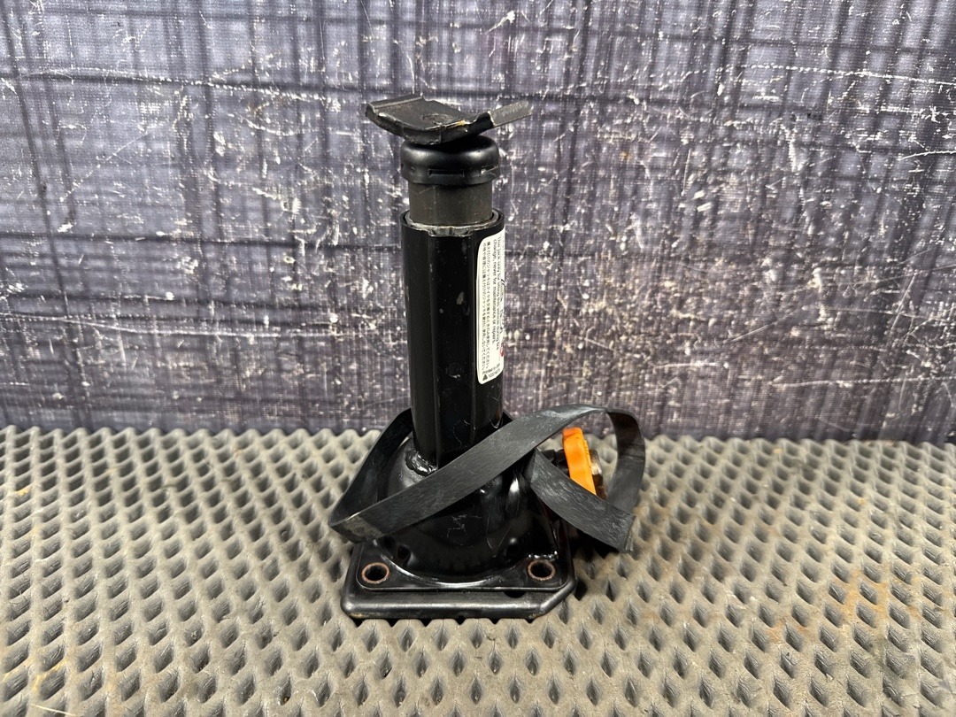 Домкрат, 7940 рублей, Красноярск