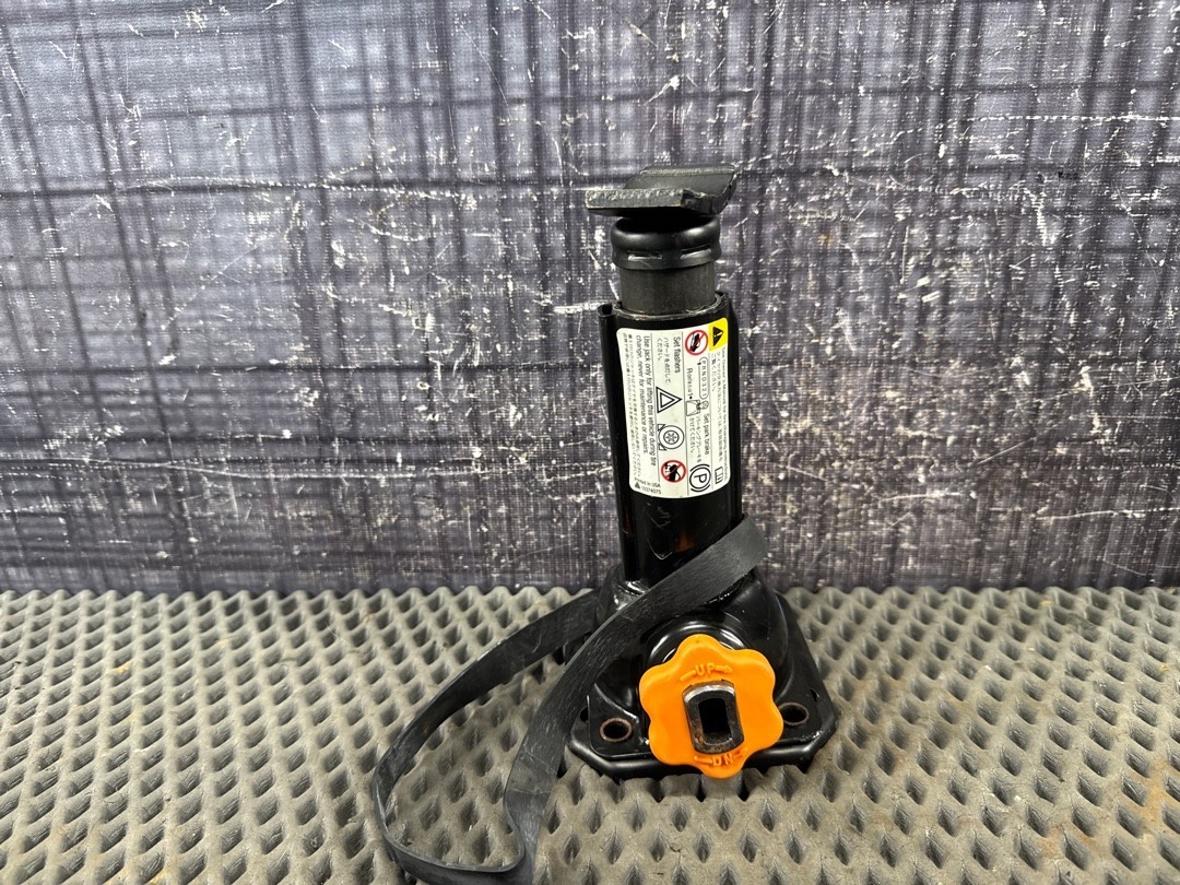 Домкрат, 7940 рублей, Красноярск