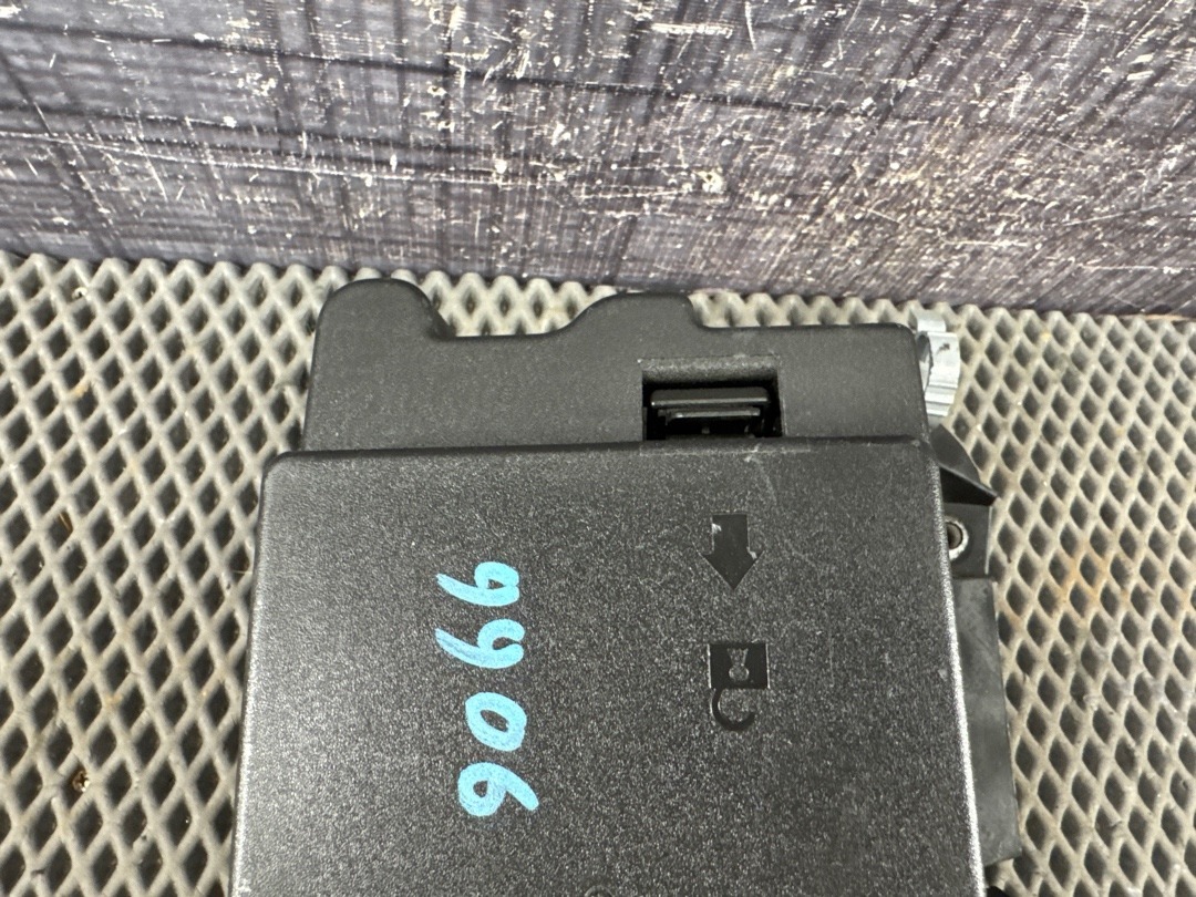 Блок предохранителей, 2360 рублей, Красноярск