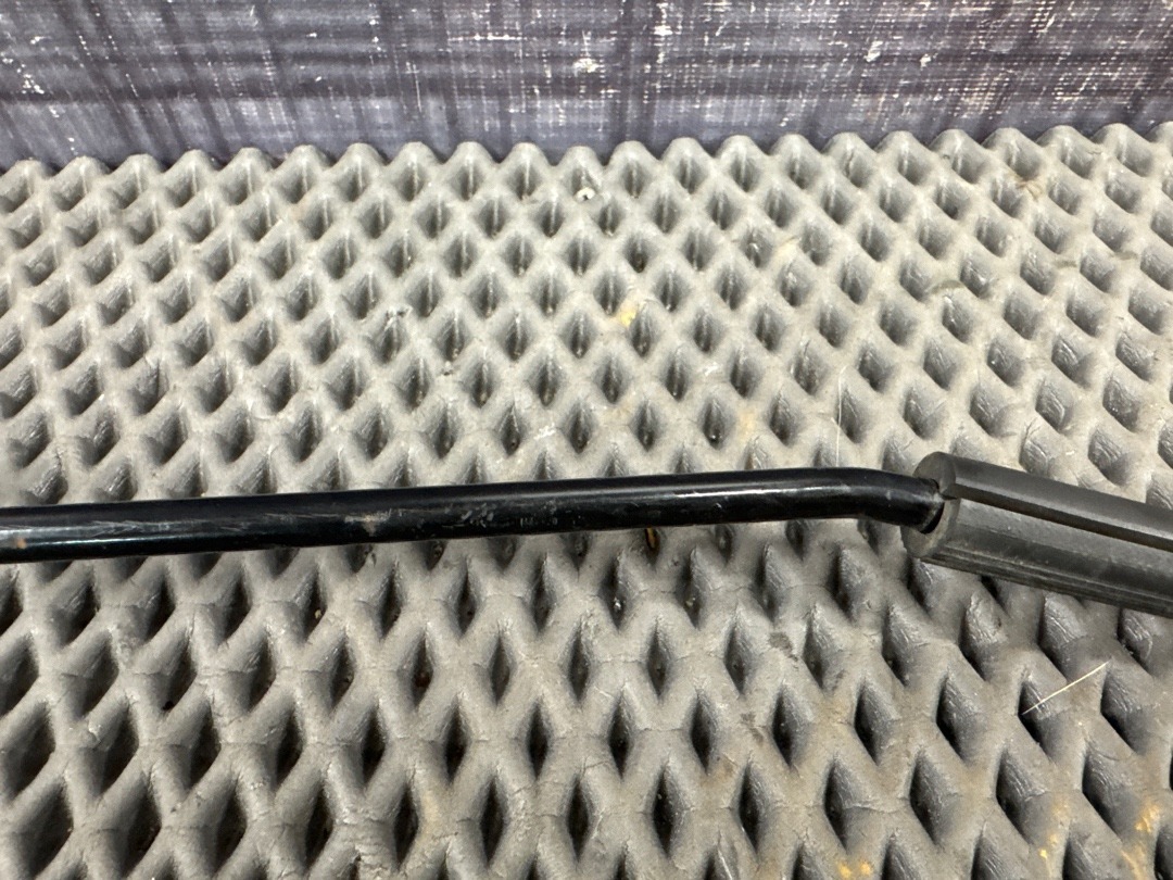 Упор капота, 640 рублей, Красноярск