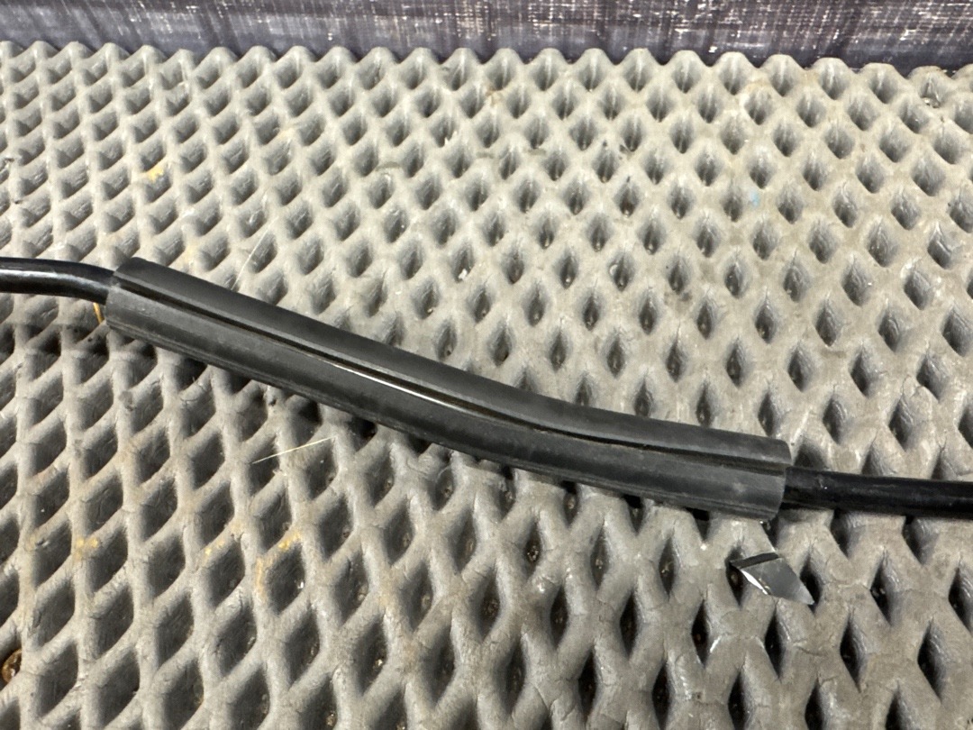 Упор капота, 640 рублей, Красноярск