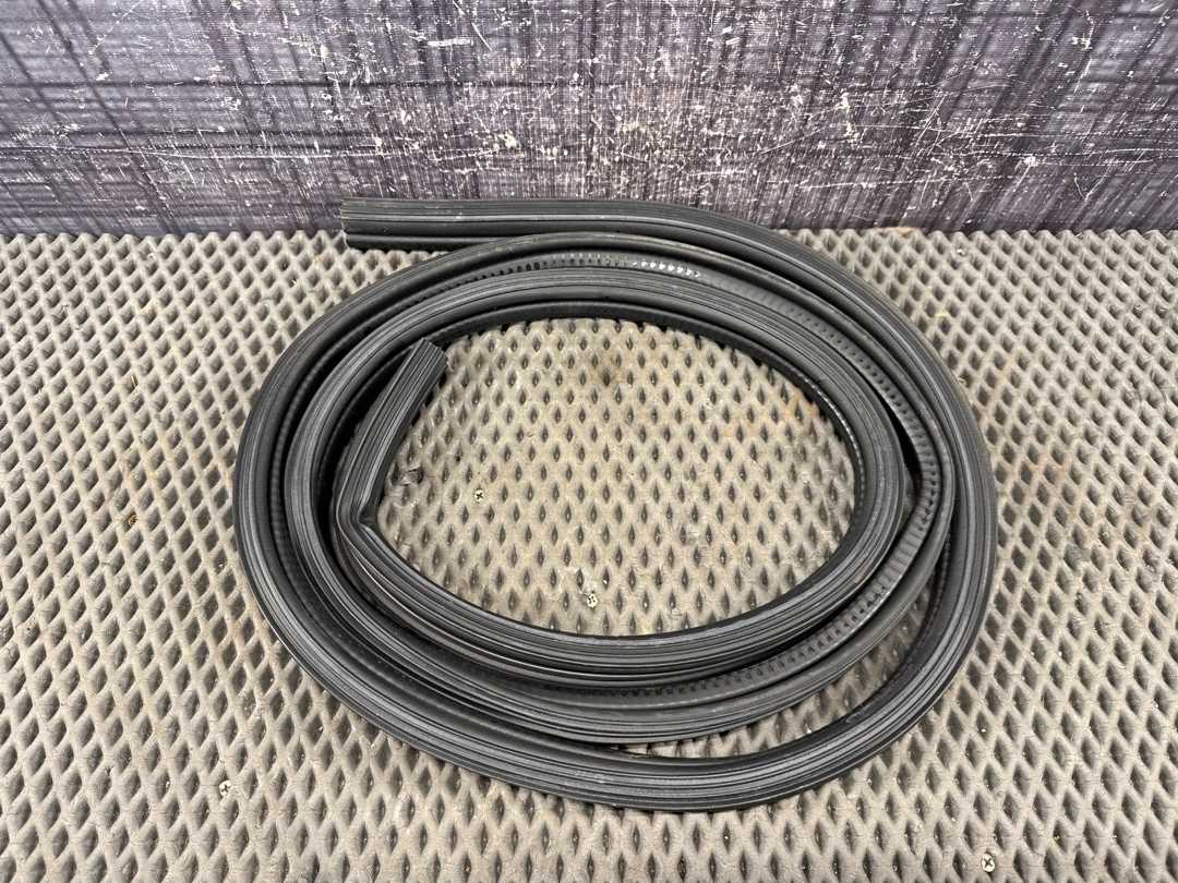 Уплотнитель крышки багажника, 1360 рублей, Красноярск