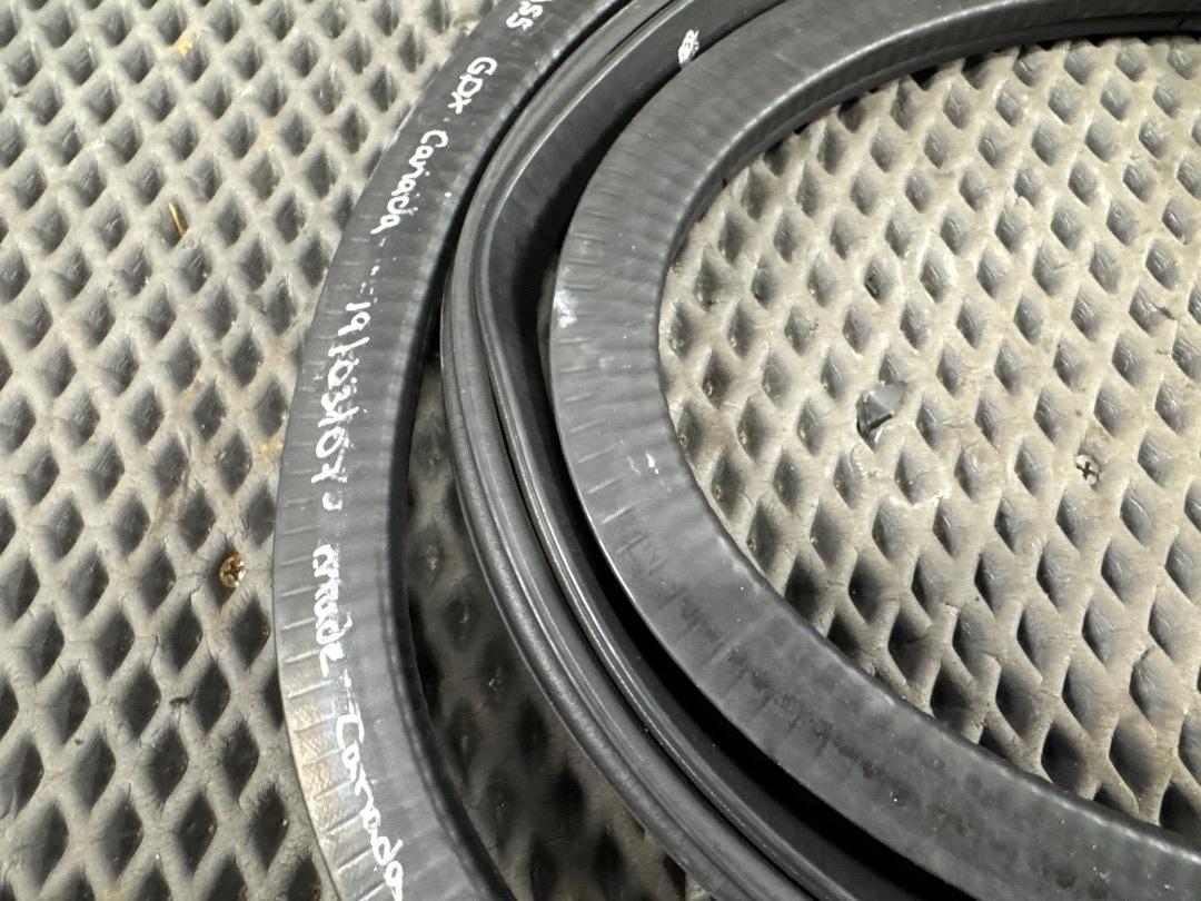 Уплотнитель крышки багажника, 1360 рублей, Красноярск